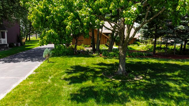 406 Wilderness Drive, Schererville, IN 46375