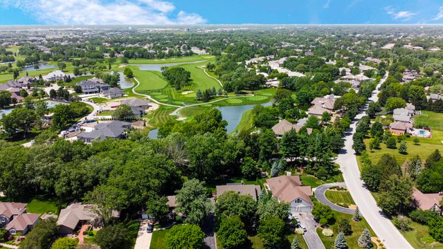 406 Wilderness Drive, Schererville, IN 46375