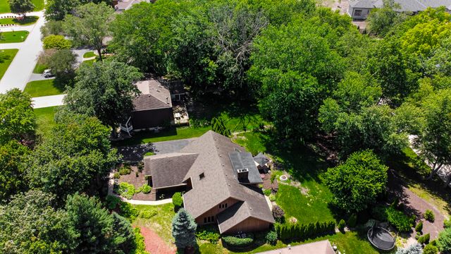 406 Wilderness Drive, Schererville, IN 46375