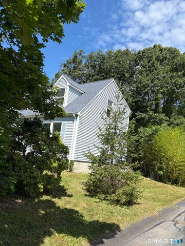 106 Deerfield Ridge Drive, Groton, CT 06355