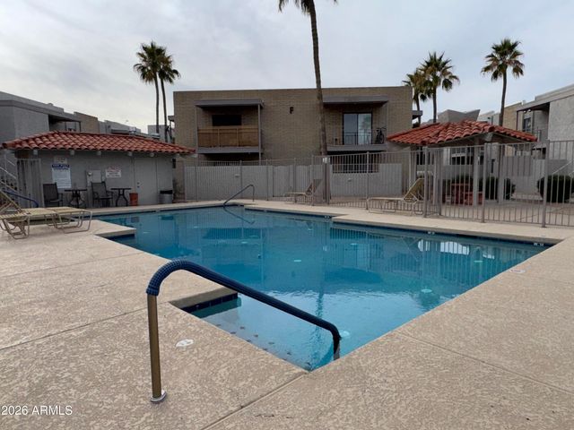 16635 N Cave Creek Road 222, Phoenix, AZ 85032