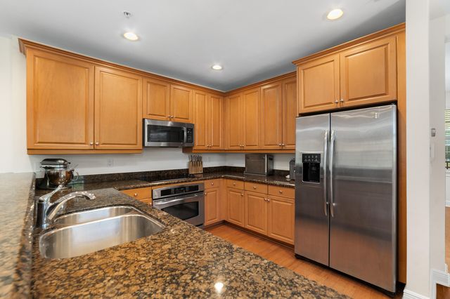 1002 E Heritage Club Circle, Delray Beach, FL 33483