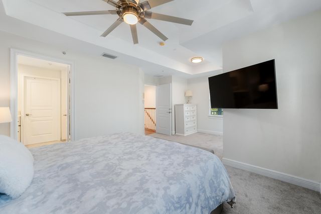 1002 E Heritage Club Circle, Delray Beach, FL 33483