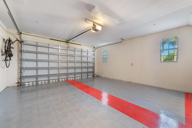 1002 E Heritage Club Circle, Delray Beach, FL 33483