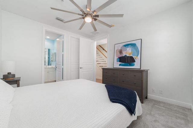 1002 E Heritage Club Circle, Delray Beach, FL 33483