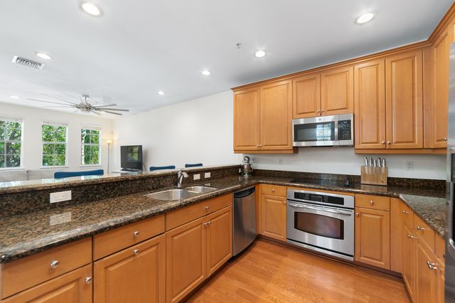 1002 E Heritage Club Circle, Delray Beach, FL 33483