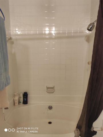 2213 S Braeswood Boulevard 13A, Houston, TX 77030