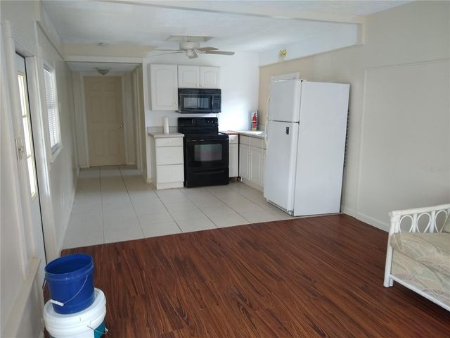 205 52ND AVENUE DRIVE W, Bradenton, FL 34207