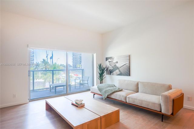 10250 Collins Avenue 412, Bal Harbour, FL 33154