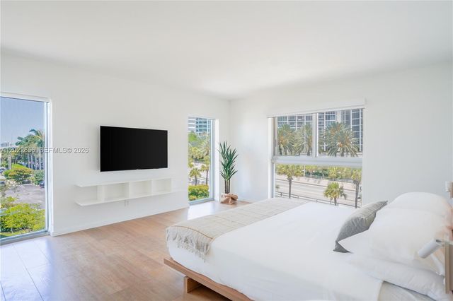10250 Collins Avenue 412, Bal Harbour, FL 33154