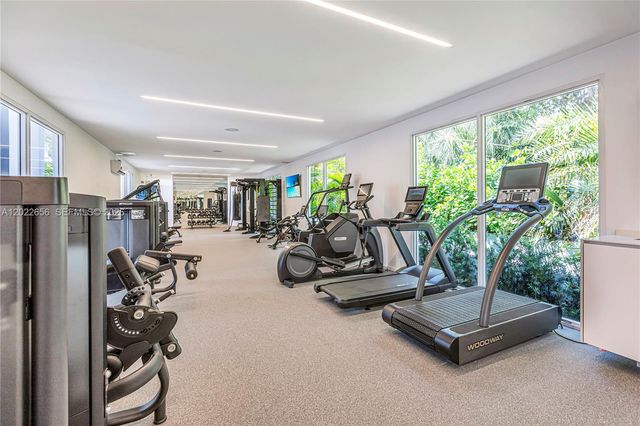 10250 Collins Avenue 412, Bal Harbour, FL 33154