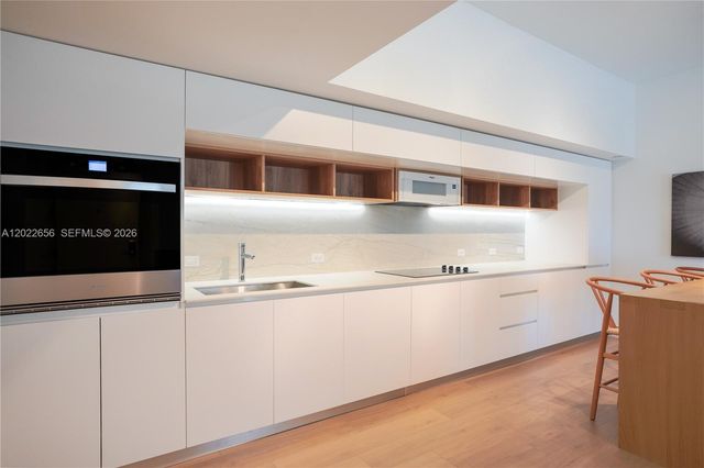 10250 Collins Avenue 412, Bal Harbour, FL 33154