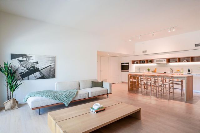 10250 Collins Avenue 412, Bal Harbour, FL 33154
