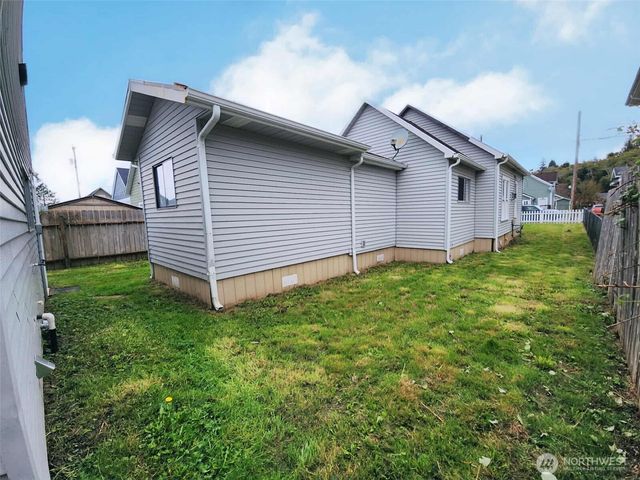 412 Karr Avenue, Hoquiam, WA 98550