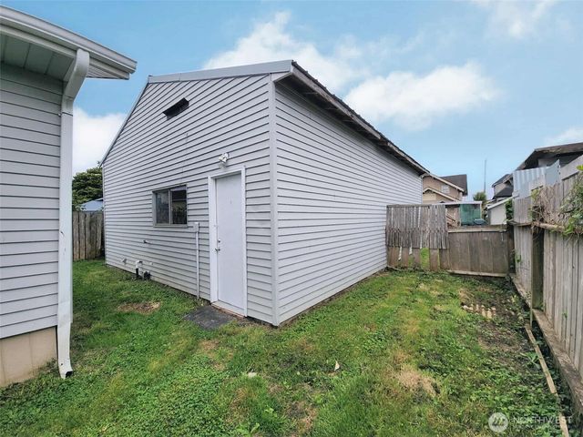 412 Karr Avenue, Hoquiam, WA 98550