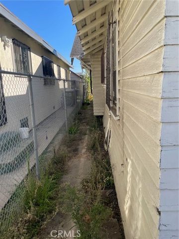 5125 Woodlawn, Los Angeles, CA 90011