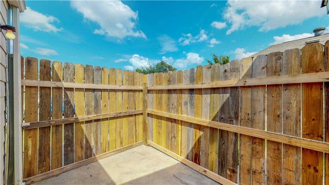 725 Peppertree Drive 23, Bryan, TX 77801