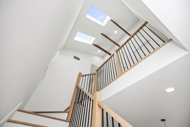 3430 W Lyndale Street, Chicago, IL 60647