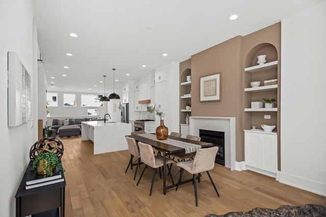 3430 W Lyndale Street, Chicago, IL 60647