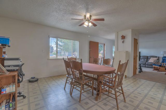 4506 W GLEN Drive SW, Albuquerque, NM 87105