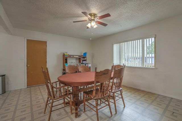 4506 W GLEN Drive SW, Albuquerque, NM 87105