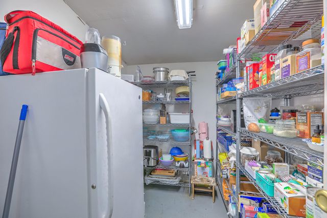 4506 W GLEN Drive SW, Albuquerque, NM 87105