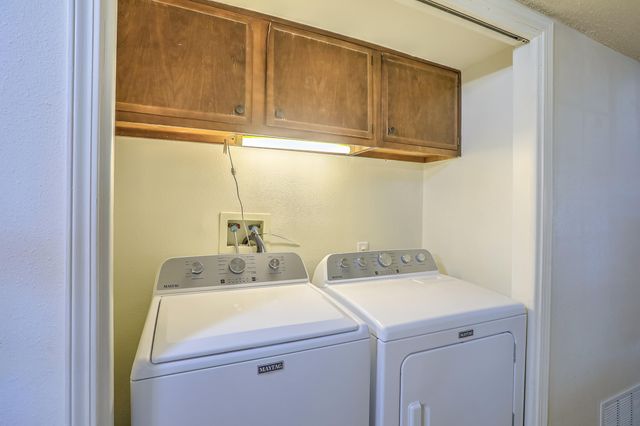 4506 W GLEN Drive SW, Albuquerque, NM 87105