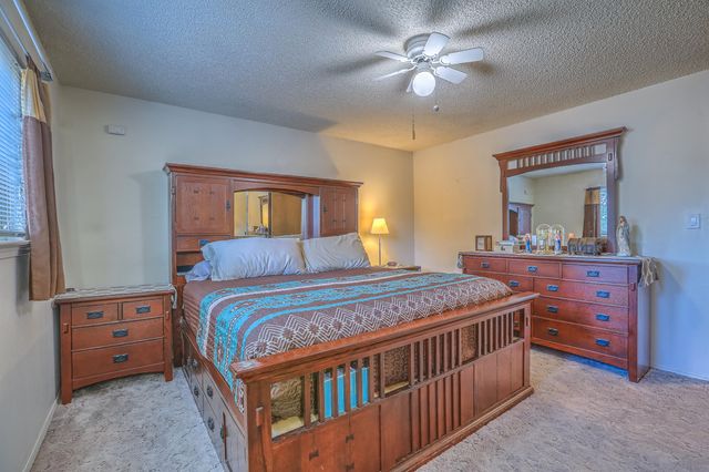 4506 W GLEN Drive SW, Albuquerque, NM 87105