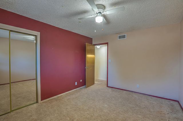 4506 W GLEN Drive SW, Albuquerque, NM 87105