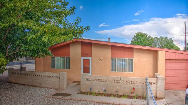4506 W GLEN Drive SW, Albuquerque, NM 87105