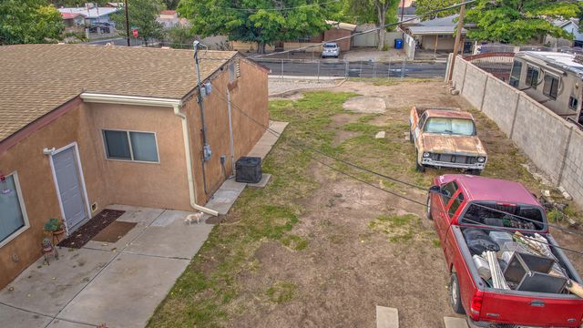 4506 W GLEN Drive SW, Albuquerque, NM 87105