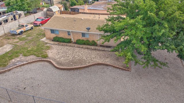 4506 W GLEN Drive SW, Albuquerque, NM 87105