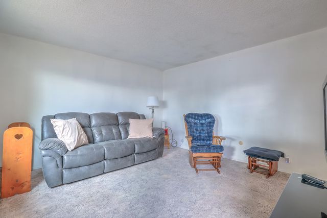 4506 W GLEN Drive SW, Albuquerque, NM 87105