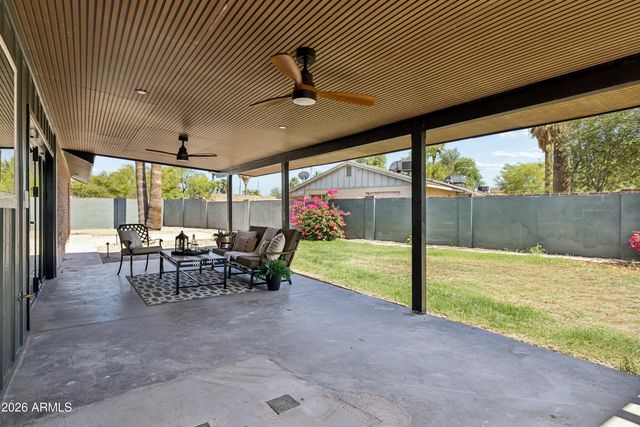 2528 N 48TH Place N, Phoenix, AZ 85008
