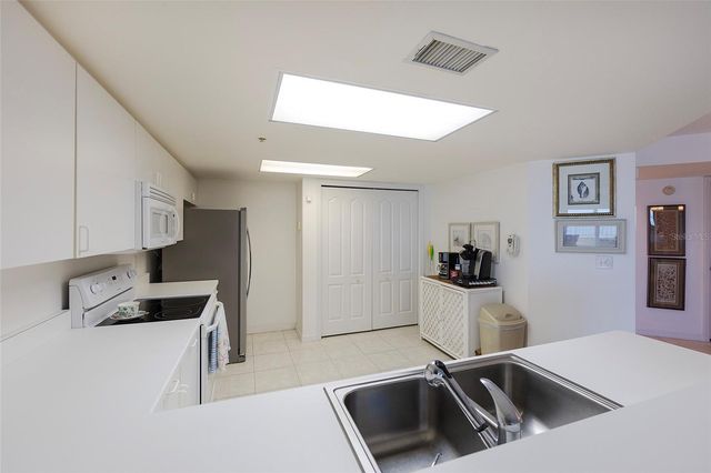 2937 S ATLANTIC AVENUE 1606, Daytona Beach Shores, FL 32118