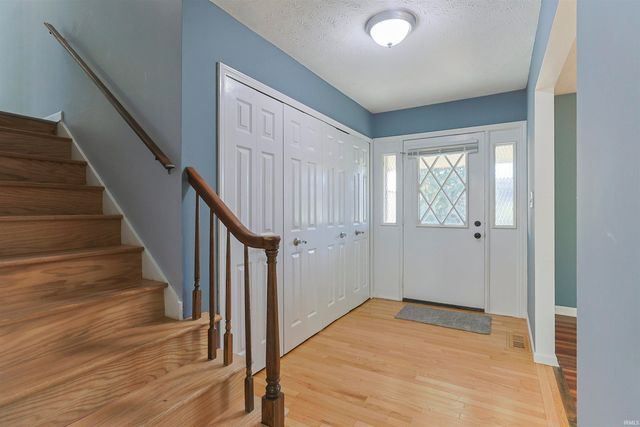 17311 Turnbury Court, Granger, IN 46530