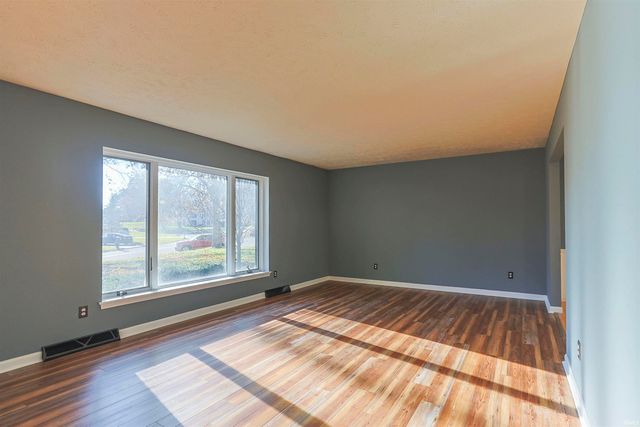 17311 Turnbury Court, Granger, IN 46530