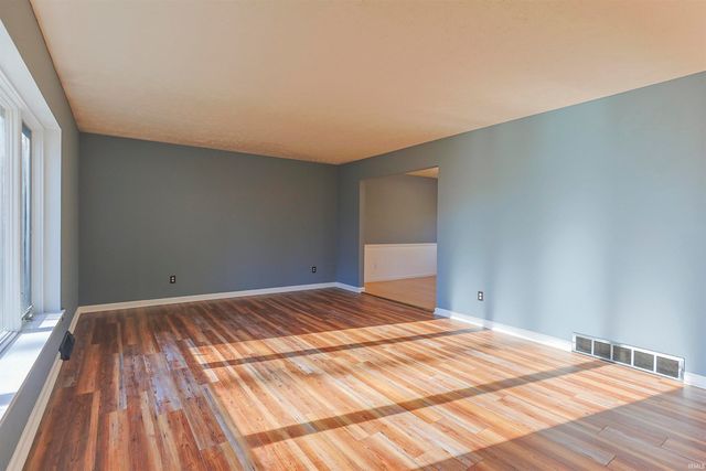 17311 Turnbury Court, Granger, IN 46530