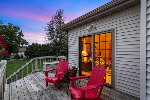 N7897 EDGEWATER COURT, Sherwood, WI 54169