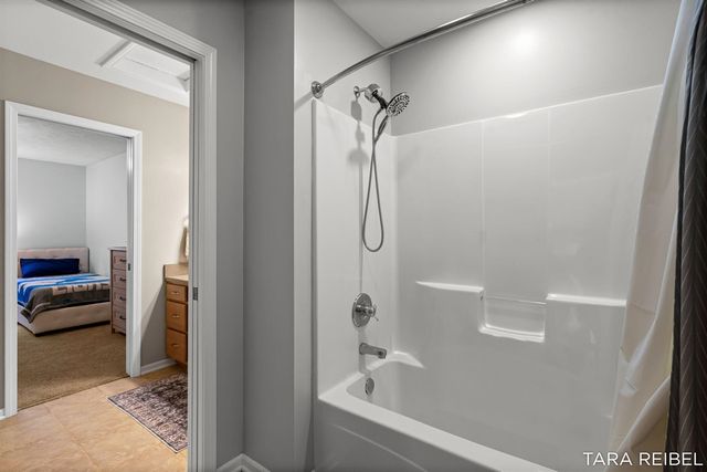 4320 Trail East Drive, Ada, MI 49301