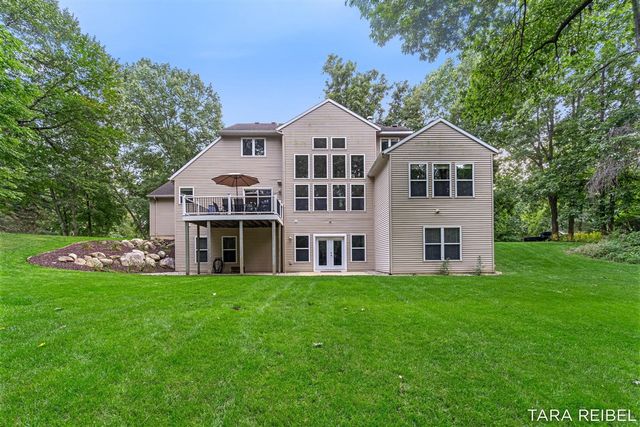 4320 Trail East Drive, Ada, MI 49301