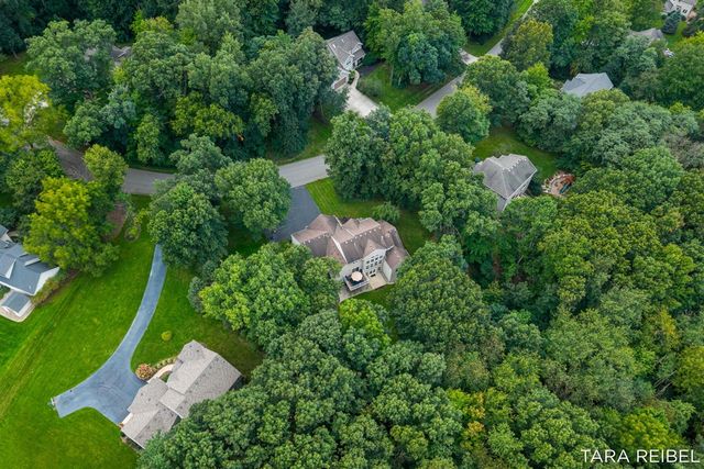 4320 Trail East Drive, Ada, MI 49301