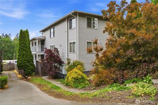 13227 35th Avenue NE #1, Seattle, WA 98125