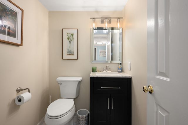 803 Foxwood Circle 803, Peabody, MA 01960