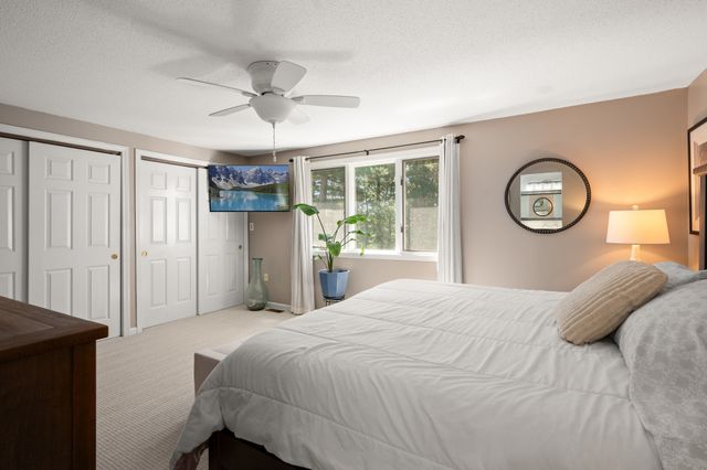 803 Foxwood Circle 803, Peabody, MA 01960