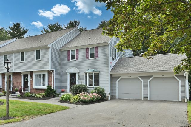 803 Foxwood Circle 803, Peabody, MA 01960