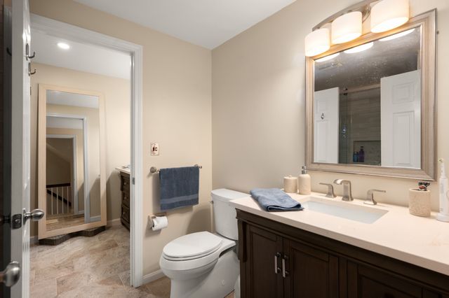 803 Foxwood Circle 803, Peabody, MA 01960