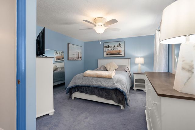 803 Foxwood Circle 803, Peabody, MA 01960
