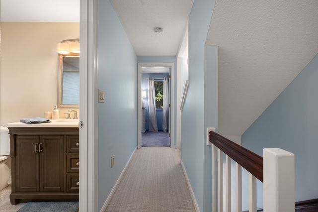 803 Foxwood Circle 803, Peabody, MA 01960