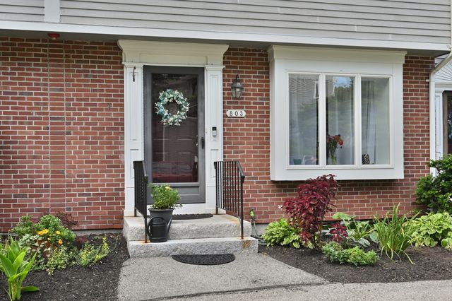 803 Foxwood Circle 803, Peabody, MA 01960
